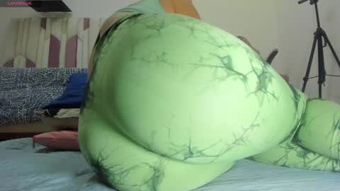 instagram luciana417  online show from 02.05.25