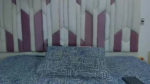 instagram luciana417  online show from 02.15.25