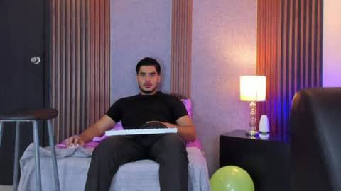 Snapshot of luciano_vitale_ chatting on 07.06.26 Luciano online show from 07.06.26