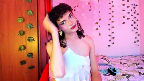 Lucy or Lucian 3 Come to my social Links3   online show from 09.18.25