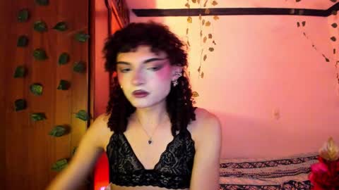 Lucy or Lucian 3 Come to my social Links3   online show from 12.17.25