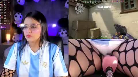 Snapshot of luciareid chatting on 06.25.26 Lucia online show from 06.25.26