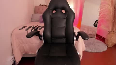     online show from 11.13.25