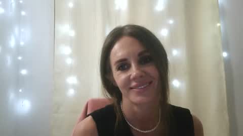 LucieMack online show from 10.02.25