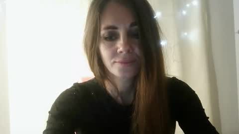 LucieMack online show from 10.15.25