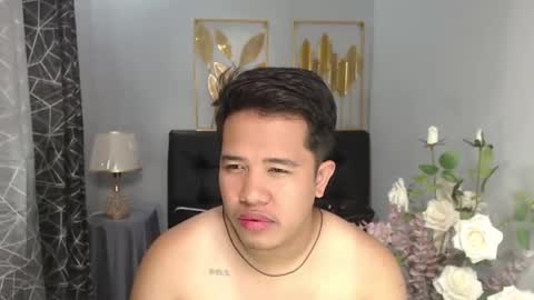 Snapshot of luciferhotcum chatting on 02.19.25 Luciferhotcum online show from 02.19.25