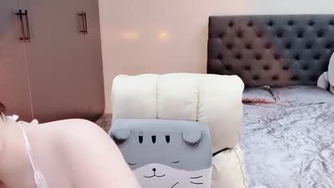 Snapshot of lucii04 chatting on 12.20.25 lucii04 online show from 12.20.25