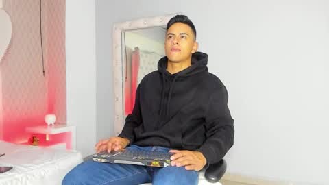 Snapshot of lucii_fer_ chatting on 02.13.26 Leo online show from 02.13.26