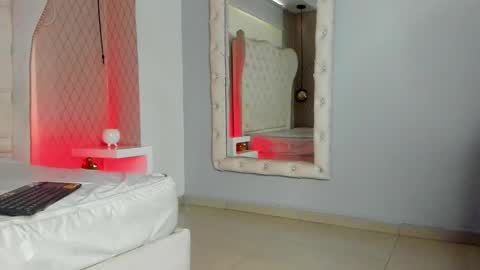 Snapshot of lucii_fer_ chatting on 02.18.26 Leo online show from 02.18.26