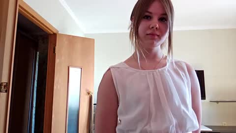 Mia online show from 03.07.26