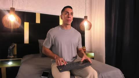 Lucio online show from 04.02.26