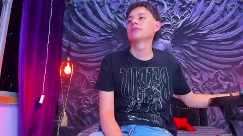 luckk_ online show from 04.01.26