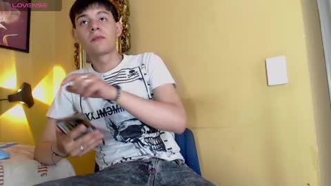 luckk_ online show from 04.03.26