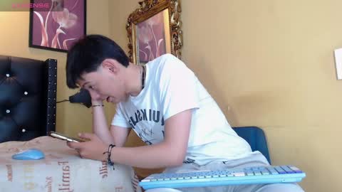 luckk_ online show from 04.04.26