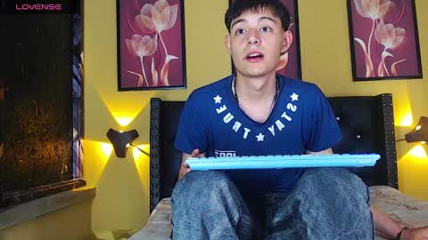 luckk_ online show from 04.05.26