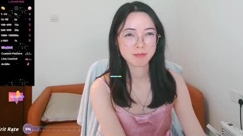 Snapshot of luckrose chatting on 02.01.26 Jinn online show from 02.01.26