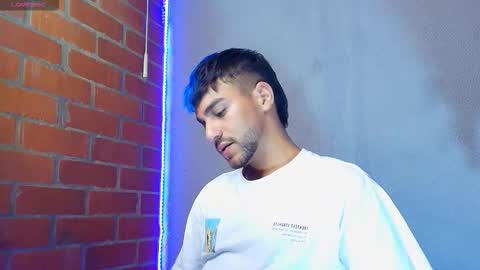 Snapshot of lucky_blessed chatting on 11.08.25 lucky_blessed online show from 11.08.25