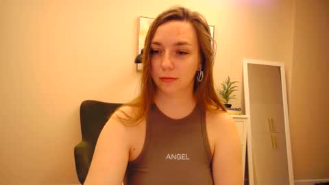 lucky_foryou_baby online show from 12.30.24