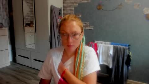 lucky_licky20 online show from 10.18.25