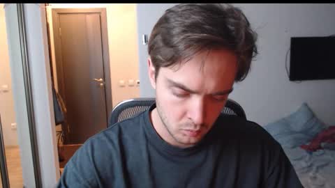 Snapshot of lucky_swimmer chatting on 12.01.25 Iron Jhon online show from 12.01.25