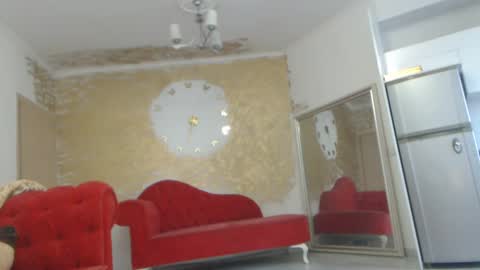 Snapshot of luckyanabella chatting on 01.28.25 Ana online show from 01.28.25