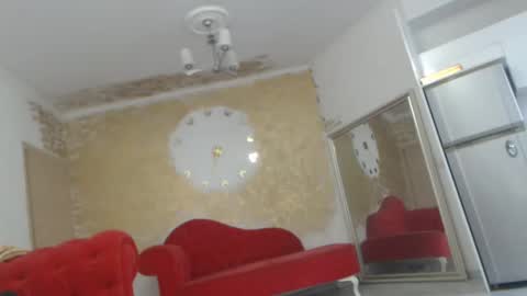 Snapshot of luckyanabella chatting on 02.04.25 Ana online show from 02.04.25