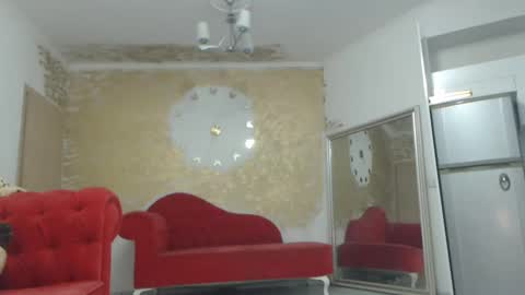 Snapshot of luckyanabella chatting on 02.11.25 Ana online show from 02.11.25