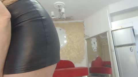 Snapshot of luckyanabella chatting on 03.02.25 Ana online show from 03.02.25