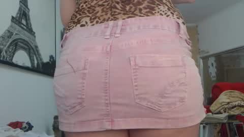 Snapshot of luckyanabella chatting on 11.27.25 Ana online show from 11.27.25