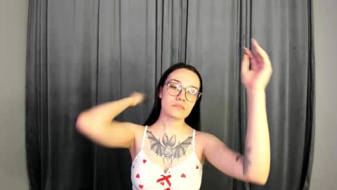 Leya online show from 11.20.25