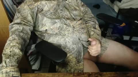 luckycharms9595 online show from 01.13.25