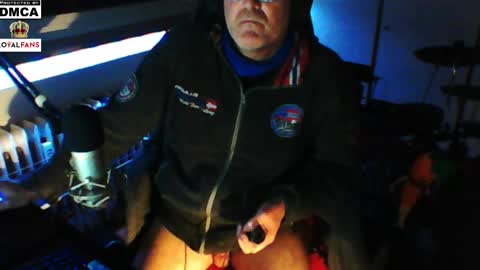        call me  Stefan online show from 03.02.25