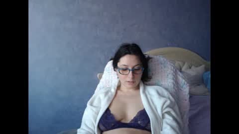 luckylinda23 online show from 01.15.25