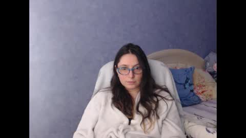 luckylinda23 online show from 02.15.25