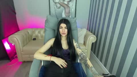 Monika online show from 03.04.25