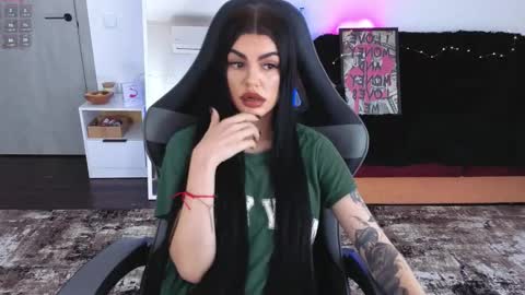 Snapshot of luckyrebel_ chatting on 02.01.26 Monika online show from 02.01.26