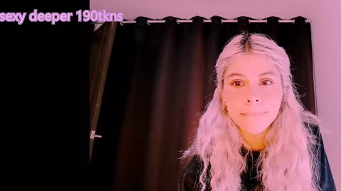 luckysapphire777 online show from 01.22.25