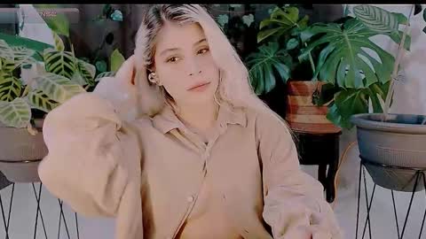 luckysapphire777 online show from 10.30.25