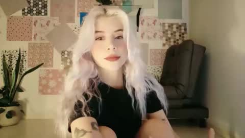 Snapshot of luckysapphire777 chatting on 02.27.26 luckysapphire777 online show from 02.27.26