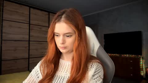 EmmaEmbers online show from 04.07.26