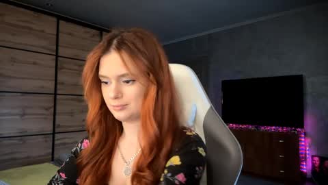 EmmaEmbers online show from 04.08.26