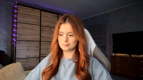 EmmaEmbers online show from 04.09.26