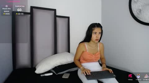   online show from 10.01.25