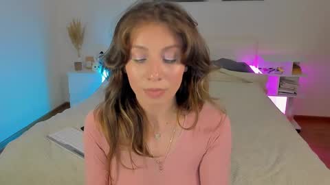 lucy__ray online show from 02.12.25