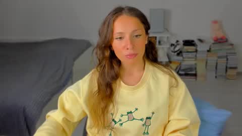 lucy__ray online show from 10.02.25