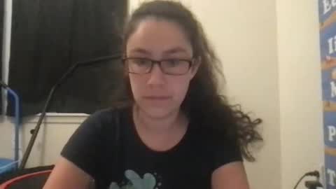 Snapshot of lucy_allison chatting on 06.10.26 Lucy online show from 06.10.26