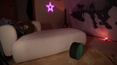 Lucy. online show from 02.17.25