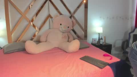  SleepyAbuela online show from 12.22.25