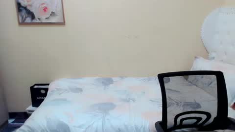 Snapshot of lucy_pearlxx chatting on 02.26.25 SHIELA online show from 02.26.25