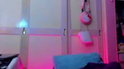 Snapshot of lucy_s3x chatting on 10.11.25 Lulu online show from 10.11.25